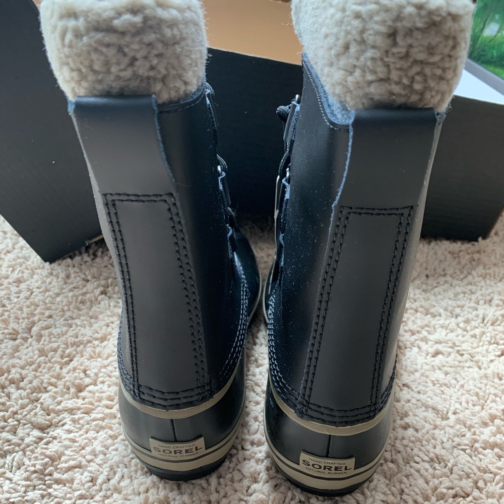 Sorel kids boots NWT - Picture 4 of 6